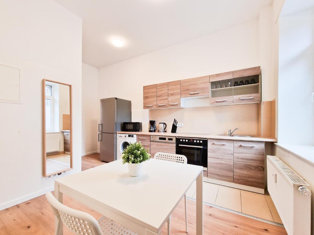 Raj Living - 1 Or 4 Room Apartments - 15 Min To Messe Dus - 10 Min Old Town Dus Düsseldorf Exterior foto