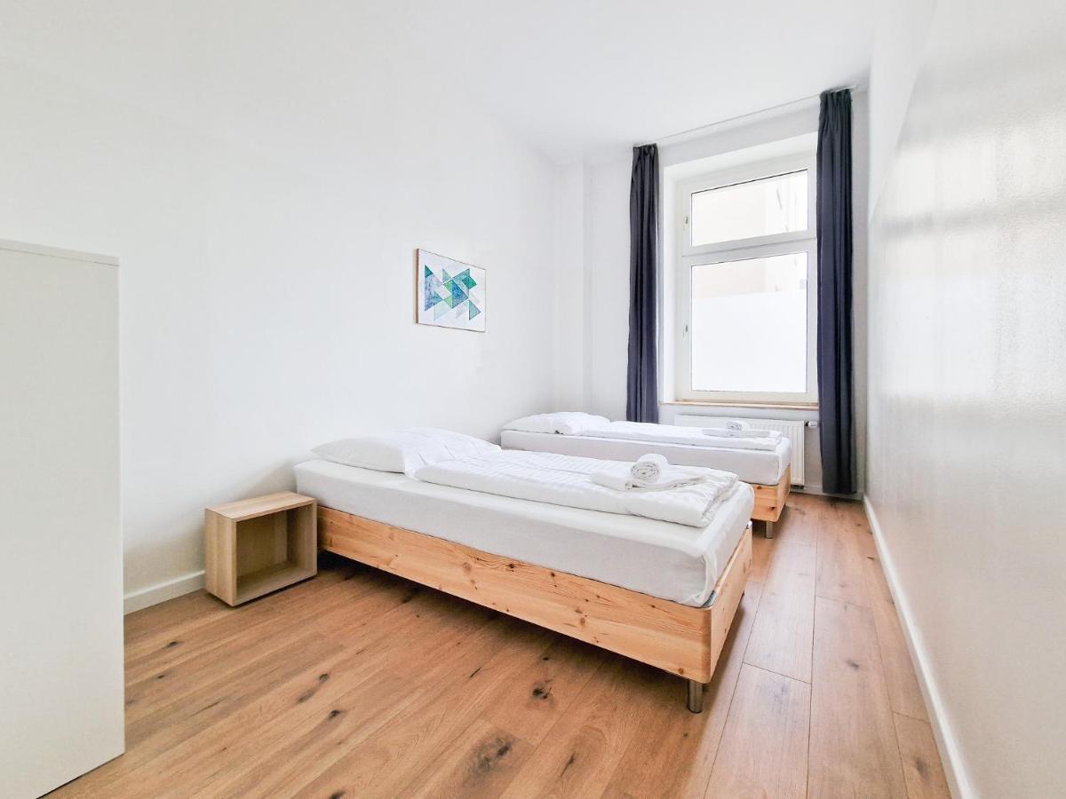 Raj Living - 1 Or 4 Room Apartments - 15 Min To Messe Dus - 10 Min Old Town Dus Düsseldorf Exterior foto
